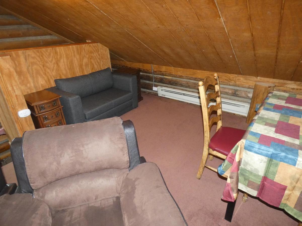 Yellowstone Motel - Adults Only - All Rooms Have Kitchens West Yellowstone Εξωτερικό φωτογραφία