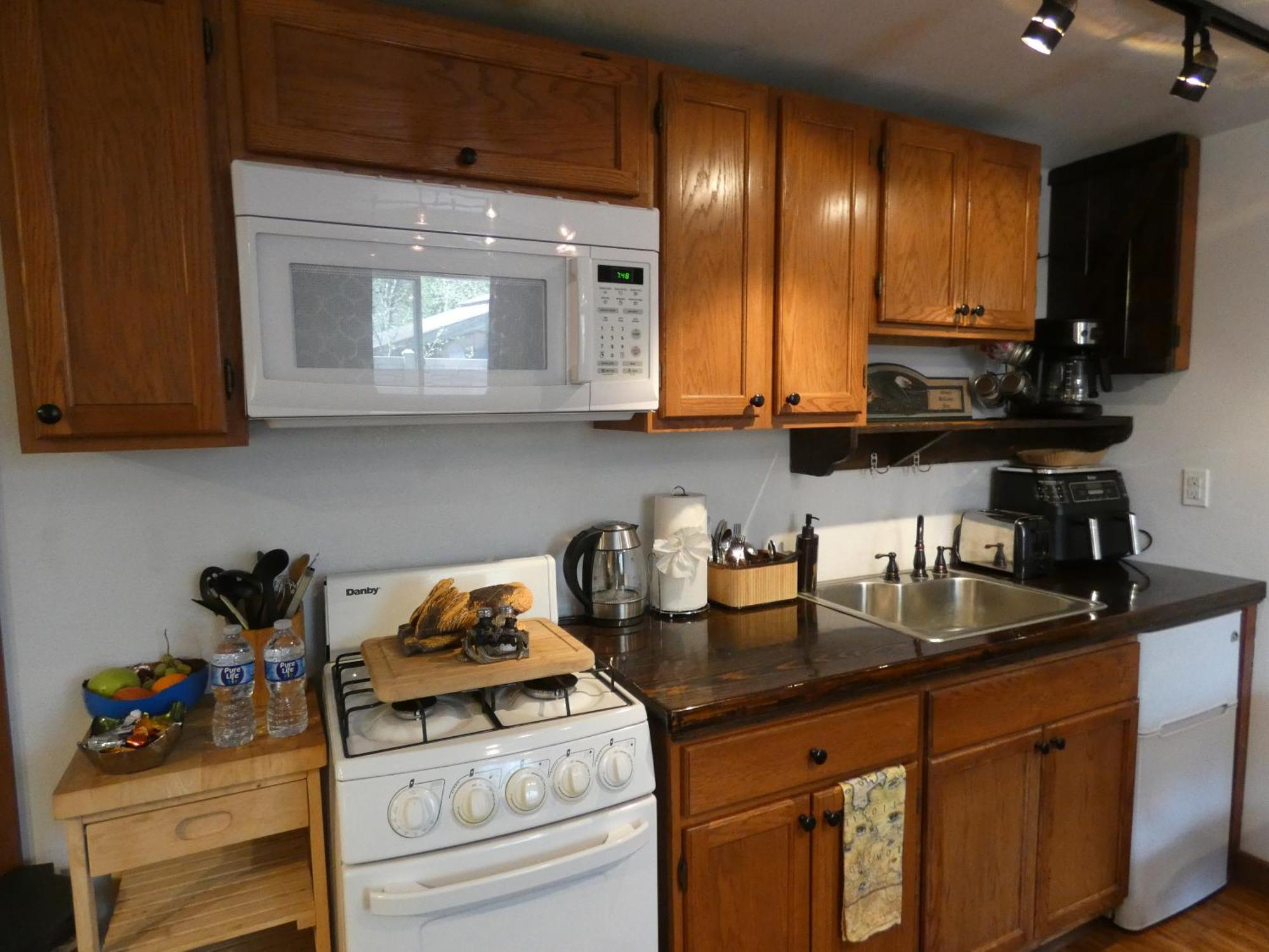 Yellowstone Motel - Adults Only - All Rooms Have Kitchens West Yellowstone Εξωτερικό φωτογραφία